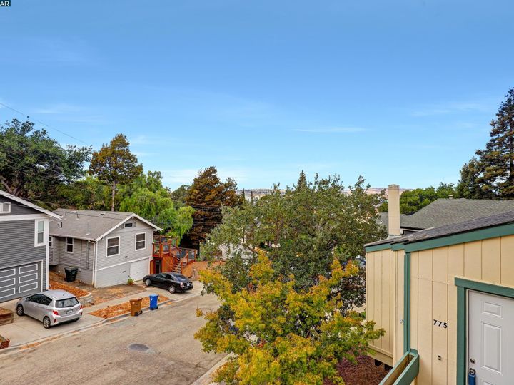 775 Miller Ave, Martinez, CA | Downtown Martine. Photo 20 of 24