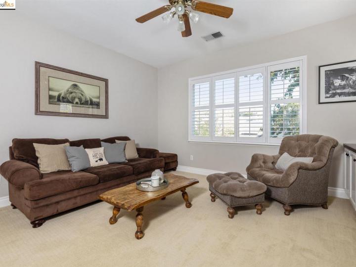 795 Rutherford Cir, Brentwood, CA | Apple Hill Ests. Photo 22 of 40