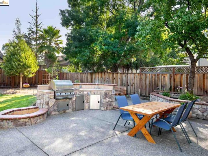 795 Rutherford Cir, Brentwood, CA | Apple Hill Ests. Photo 32 of 40