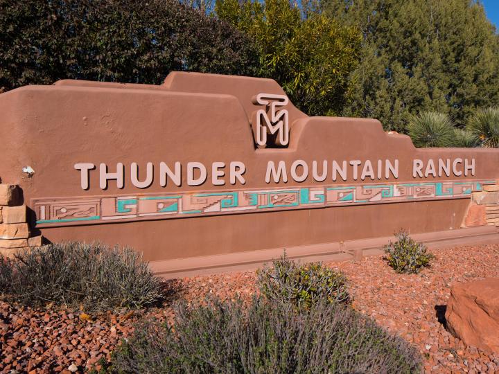 80 Sandstone Dr, Sedona, AZ | Thunder Mnt Ranch. Photo 2 of 8