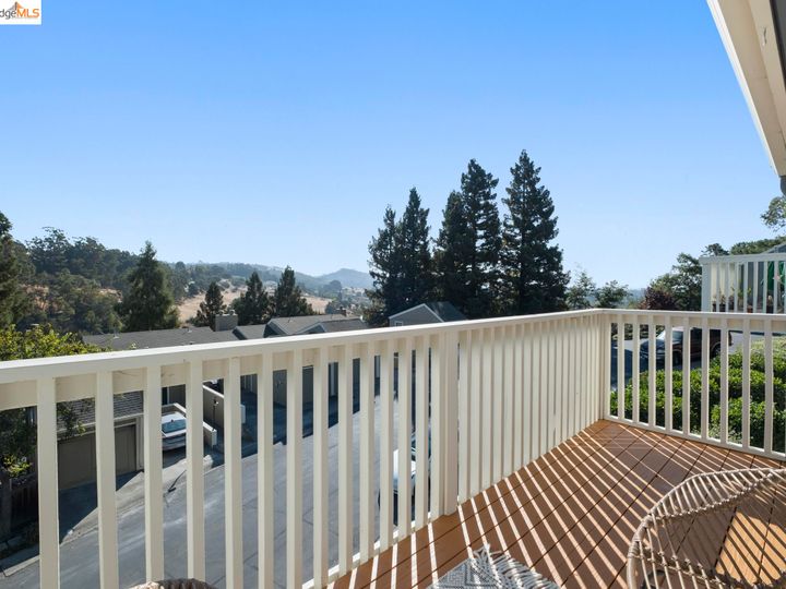 81 Anair Way, Oakland, CA, 94605 Townhouse. Photo 15 of 48