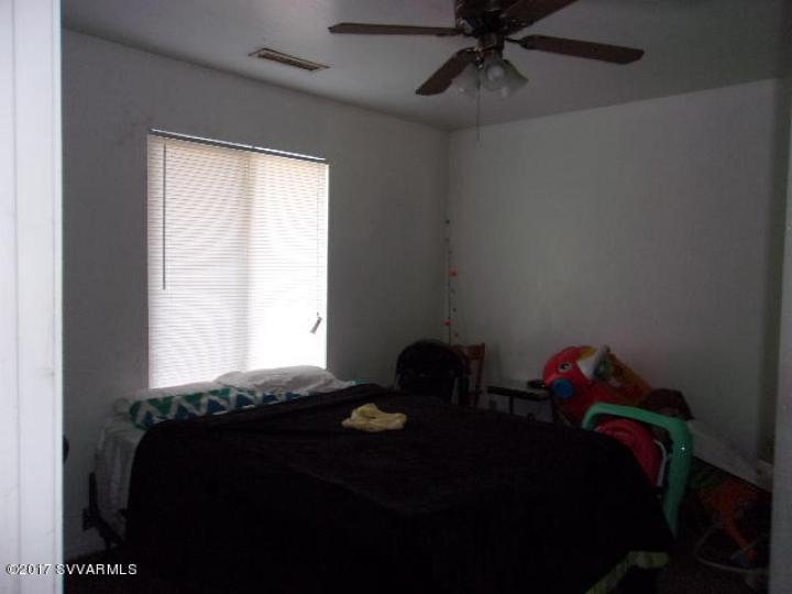 824 Lincoln Ave Prescott AZ Multi-family home. Photo 8 of 14