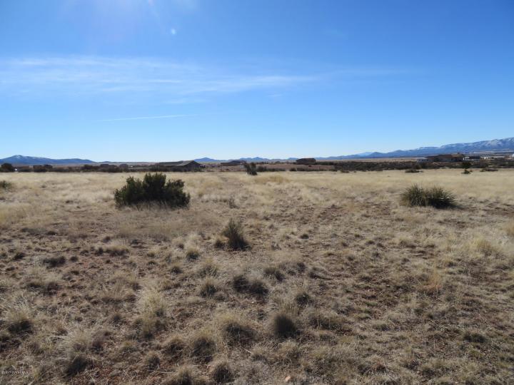 8465 N Howling Ln Prescott Valley AZ. Photo 3 of 18