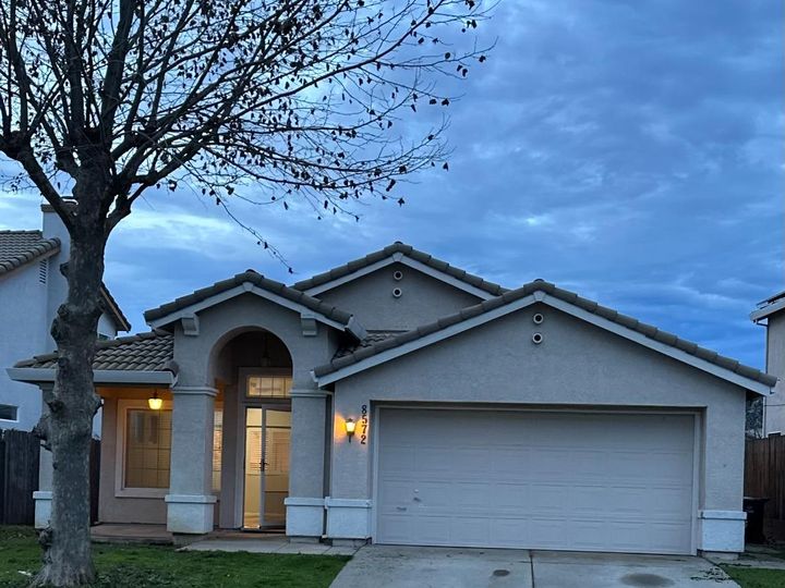 8572 Heritage Hill Dr, Elk Grove, CA | . Photo 2 of 28