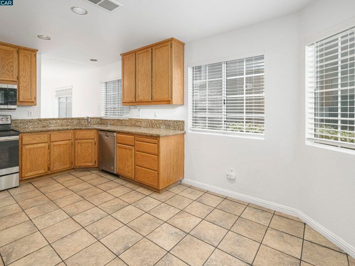 934 Country Run Dr, Martinez, CA | Parkside. Photo 12 of 29