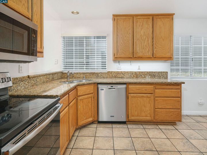 934 Country Run Dr, Martinez, CA | Parkside. Photo 10 of 29