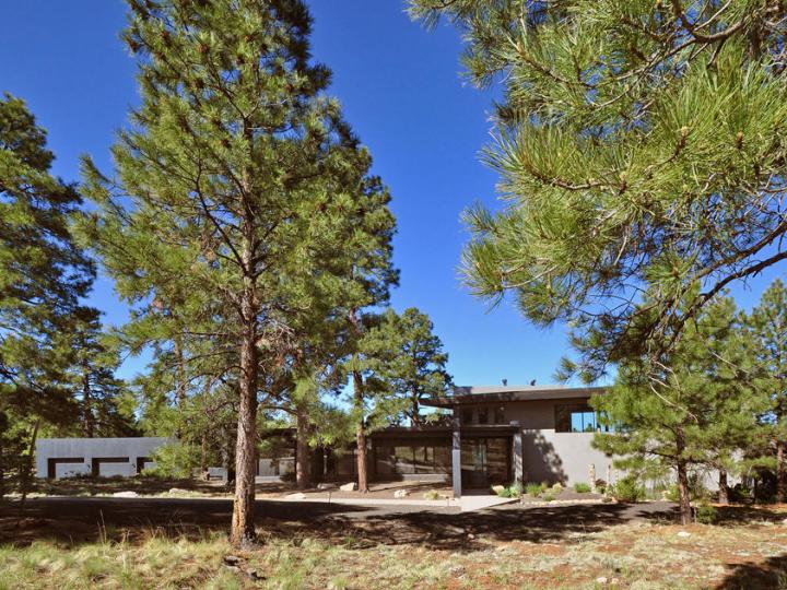 96 N Lake Hills Dr, Flagstaff, AZ | 5 Acres Or More. Photo 1 of 43