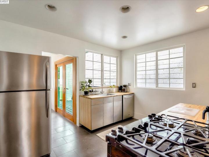 960 56th St, Oakland, CA | North Oakland. Photo 17 of 37