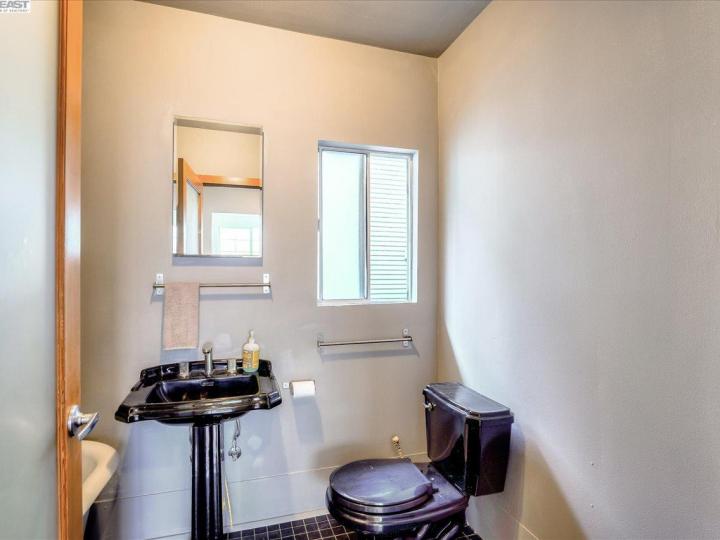 960 56th St, Oakland, CA | North Oakland. Photo 26 of 37