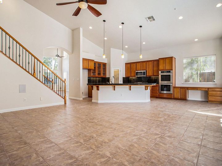 992 Country Glen Ln, Brentwood, CA | Brentwood. Photo 17 of 60