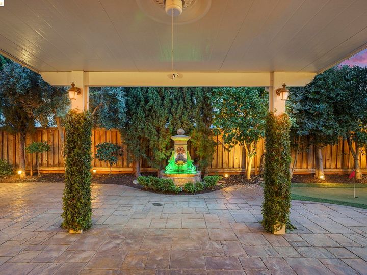 992 Country Glen Ln, Brentwood, CA | Brentwood. Photo 45 of 60