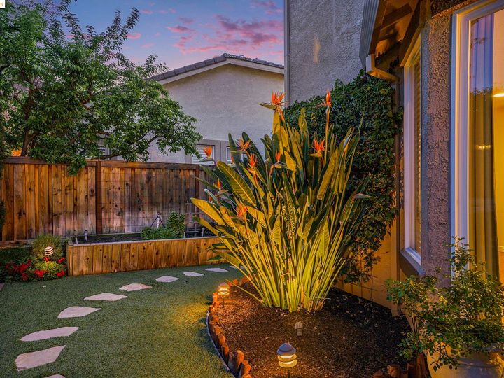 992 Country Glen Ln, Brentwood, CA | Brentwood. Photo 52 of 60
