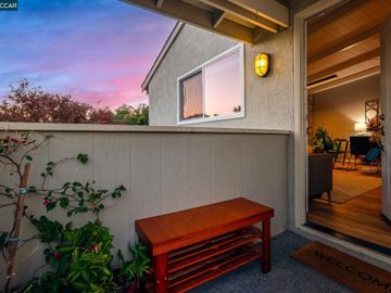 10 Janin Pl, Pleasant Hill, CA, 94523 Townhouse. Photo 3 of 44