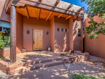 10 Sandstone Dr, Sedona, AZ | Thunder Mnt Ranch. Photo 3 of 38