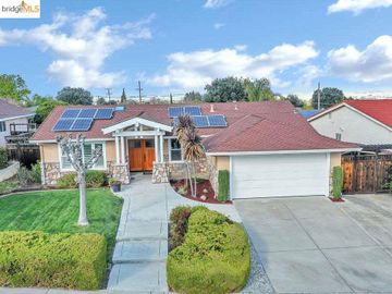 11 Valley Dr, Pittsburg, CA | . Photo 3 of 36