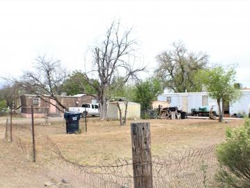 1110 E Cochise St Cottonwood AZ Multi-family home. Photo 4 of 4