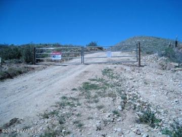 11315 S Bent Spur Rd, Yarnell, AZ | 5 Acres Or More. Photo 2 of 50
