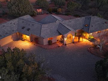 125 E Wing Dr, Sedona, AZ | Cup Gold East. Photo 5 of 44