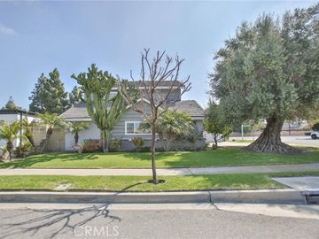 14712 Bromley St, Westminster, CA | . Photo 4 of 59
