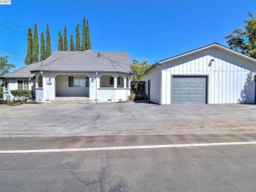 1480 Arroyo Rd, Livermore, CA | Old South Side. Photo 3 of 32