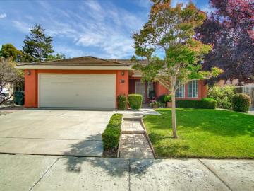 1801 Hickory Ct, Hollister, CA | . Photo 4 of 35
