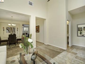 1902 Red Rock Rd, Brentwood, CA | Brentwood. Photo 6 of 25