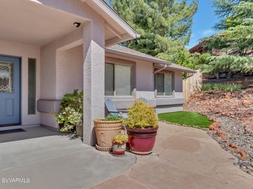 20 Pioneer Dr, Sedona, AZ | Cathedral View 1. Photo 4 of 42