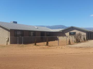 2110 S Hogan Ln, Cottonwood, AZ | Under 5 Acres. Photo 2 of 40