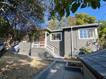 2162 35th Ave, Oakland, CA | . Photo 2 of 30