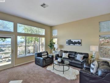 22165 W Lyndon Loop, Castro Valley, CA, 94552 Townhouse. Photo 5 of 29