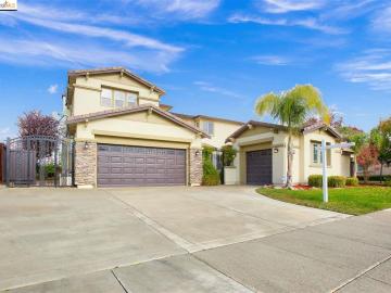 2357 Arch Ct, Brentwood, CA | . Photo 2 of 39