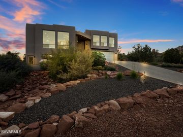 25 Buckskin Ln, Sedona, AZ | Crimson View. Photo 2 of 35