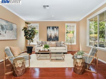 2812 Hawthorn Dr, Brentwood, CA | Brentwood Park. Photo 5 of 59