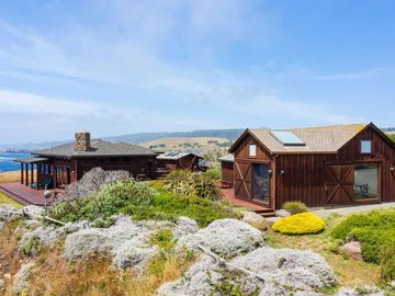 34375 Pacific Reefs Rd, Albion, CA
