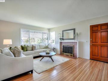3473 Brookdale Blvd, Castro Valley, CA | Lake Chabot. Photo 4 of 25