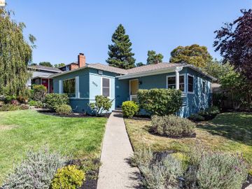 3800 Silverwood Ave, Oakland, CA | Dimond District. Photo 2 of 40