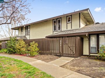 3934 Mulberry Dr #C, Concord, CA, 94519 Townhouse. Photo 2 of 34