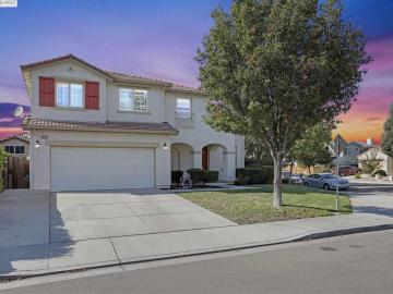 4191 Mulberry, Tracy, CA | . Photo 3 of 27
