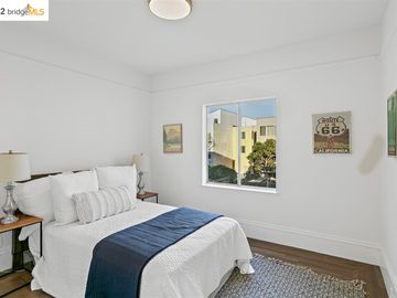 450 26th Ave, San Francisco, CA | Outer Richmond. Photo 6 of 44