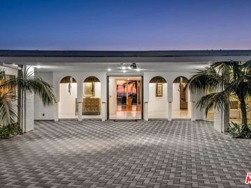450 Trousdale Pl, Beverly Hills, CA