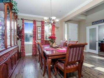 547 Belmont Ct, Brentwood, CA | Brentwood. Photo 3 of 30