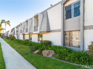 5500 Ackerfield Ave unit #211, Long Beach, CA