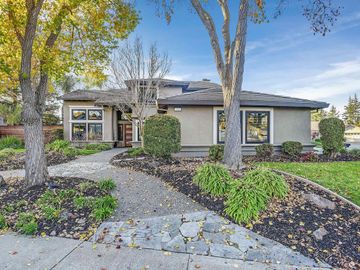 5583 Stacy Ct, Livermore, CA | Avondale. Photo 3 of 40