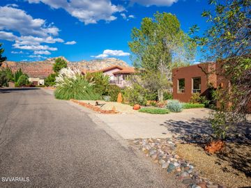 560 Concho Dr, Sedona, AZ | Cathedral View 1. Photo 3 of 35