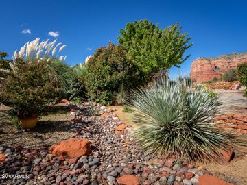 560 Concho Dr, Sedona, AZ | Cathedral View 1. Photo 5 of 35