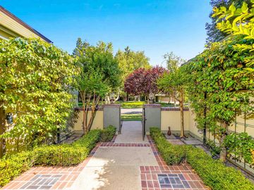 580 Rutherford Cir, Brentwood, CA | Apple Hill Ests. Photo 6 of 55