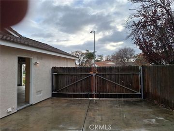 5902 Current Ct, Bakersfield, CA | . Photo 3 of 24