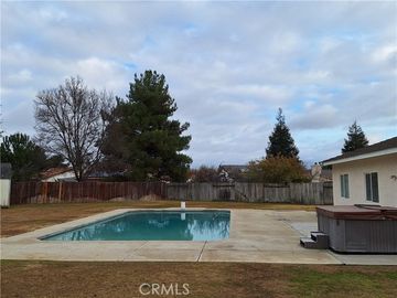 5902 Current Ct, Bakersfield, CA | . Photo 4 of 24