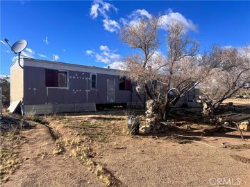735 Wamego Trl, Yucca Valley, CA | . Photo 3 of 10