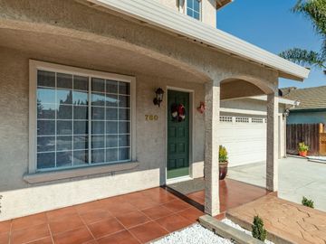 760 Talbot Dr, Hollister, CA | . Photo 5 of 31